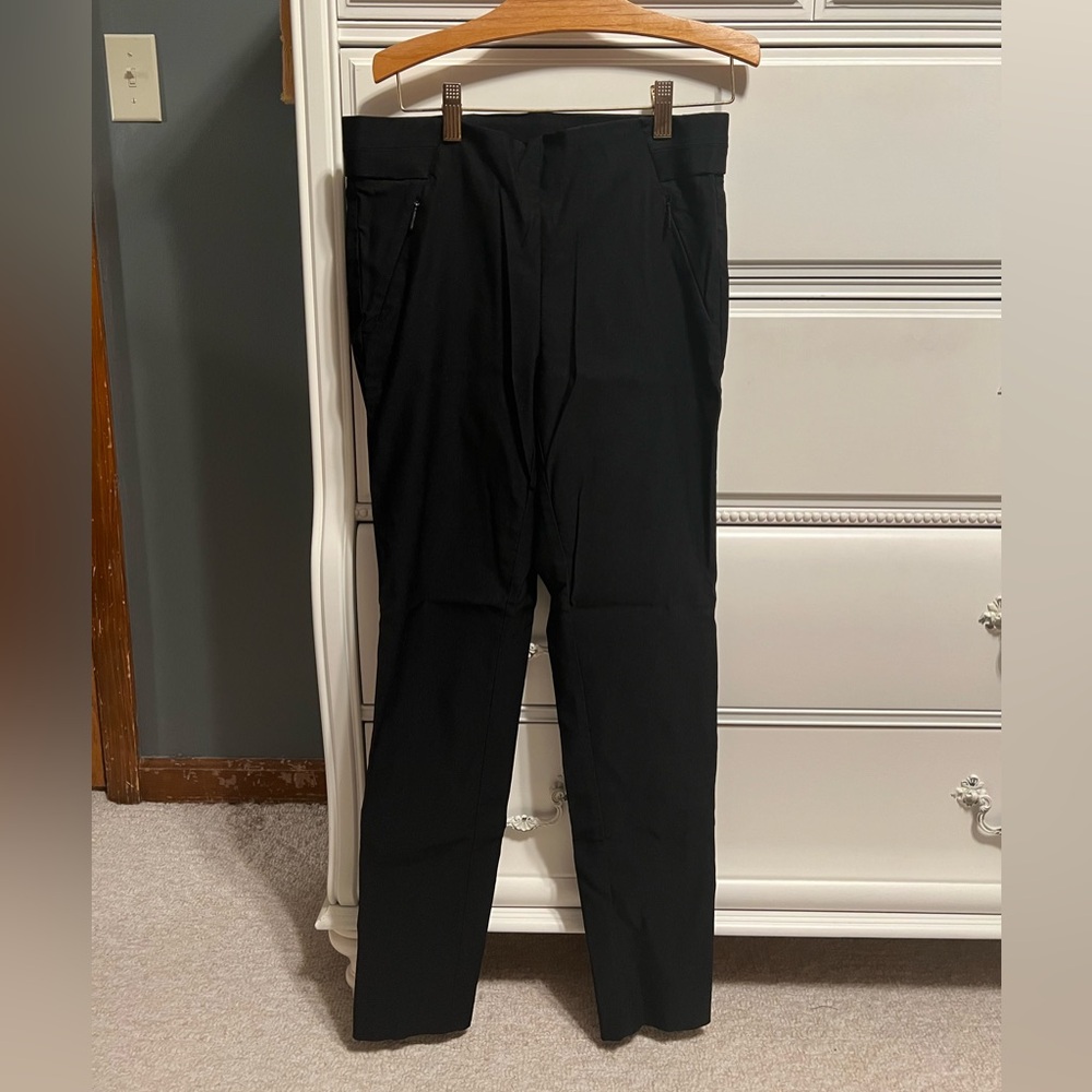 Anne Klein stretchy pant with zip pockets